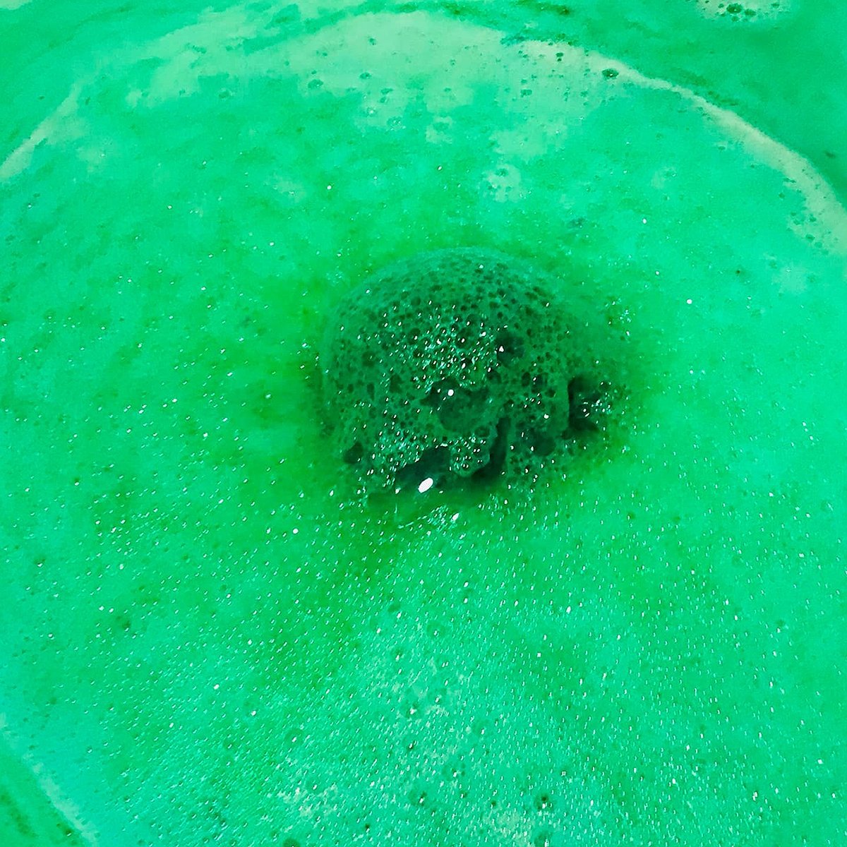 Lime Basil & Mandarin Bath Bomb 4oz Lather Up UK